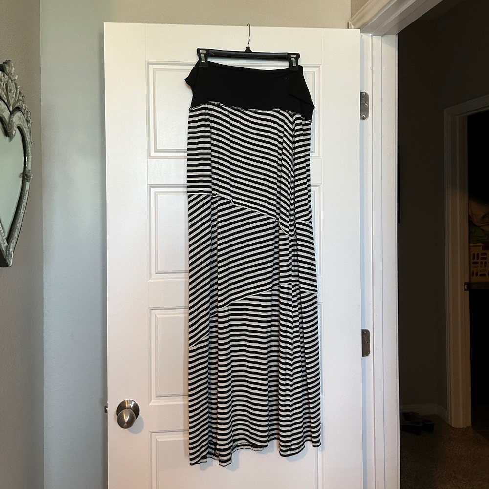MAX EDITION B&W Striped Maxi Skirt/Strapless Dress
